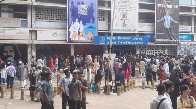 টিএসসিতে তিন ঘণ্টায় ভোট পড়েছে ৩৫ শতাংশ