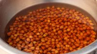 সকালে ভেজানো ছোলা খাওয়ার যত উপকারিতা
