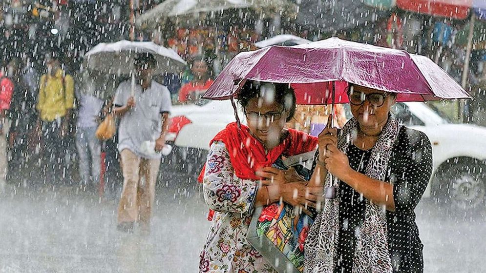 ৩ বিভাগে অতি ভারী বর্ষণের শঙ্কা