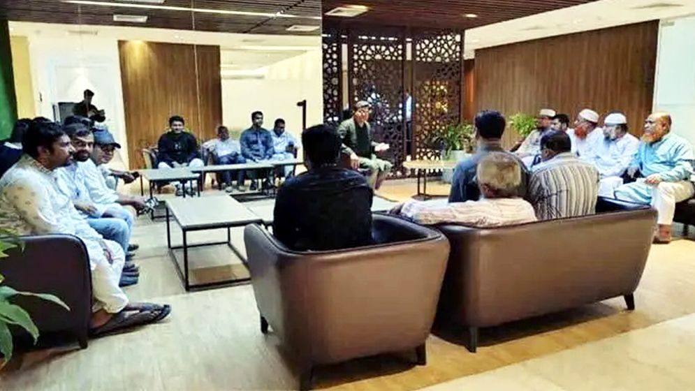 অর্থ উপদেষ্টার সঙ্গে আলোচনায় সচিবালয়ে শিক্ষকদের প্রতিনিধি দল