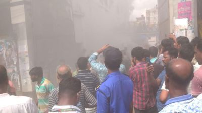 আশুলিয়ায় পোশাক কারখানায় আগুন, নিয়ন্ত্রণে ছয় ইউনিট 