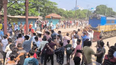 ভৈরবকে জেলা ঘোষণার দাবিতে সড়ক-রেল-নৌপথ অবরোধের ঘোষণা