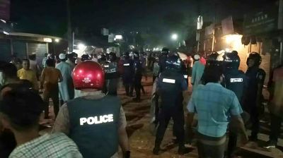 ২ শিশুর ঝগড়া থেকে ২ গ্রামে সংঘর্ষ, আহত ২০