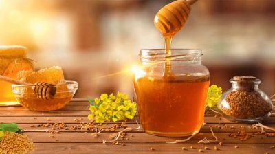 গরমে মধু খাওয়া ক্ষতিকর না উপকারী?