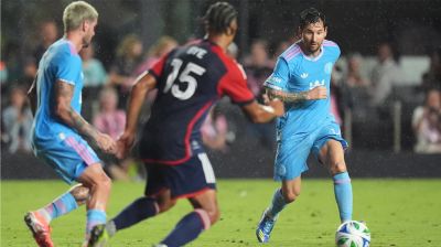 মেসির হ্যাটট্রিক অ্যাসিস্টে বড় জয় মায়ামির