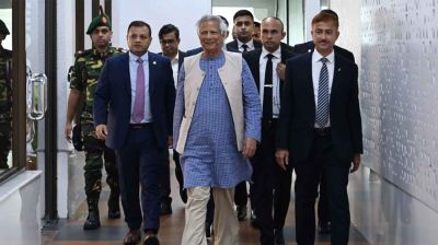 দেশে ফিরেছেন প্রধান উপদেষ্টা