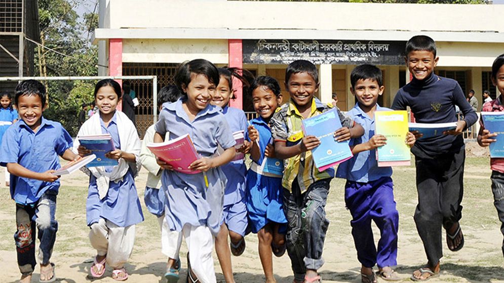 ১২ দিনের ছুটি শেষে খুলেছে শিক্ষাপ্রতিষ্ঠান