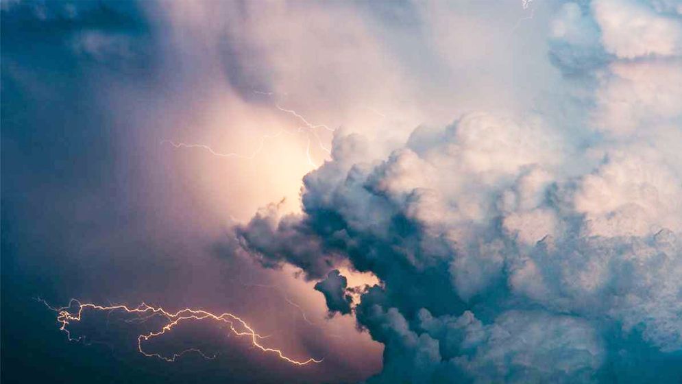 ঢাকায় আকাশ মেঘলা, কমবে তাপমাত্রা