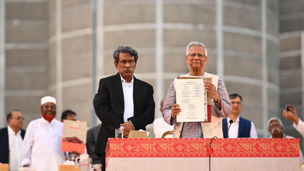 বল এখন সরকারের কোর্টে