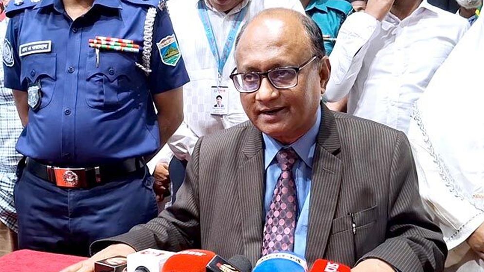 তদন্তে বাধা দিলে তালিকা প্রকাশ করা হবে: দুদক চেয়ারম্যান 