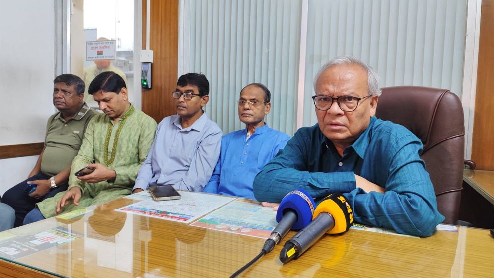 গণমাধ্যমকে বস্তুনিষ্ঠ সংবাদ পরিবেশনের আহবান রিজভীর