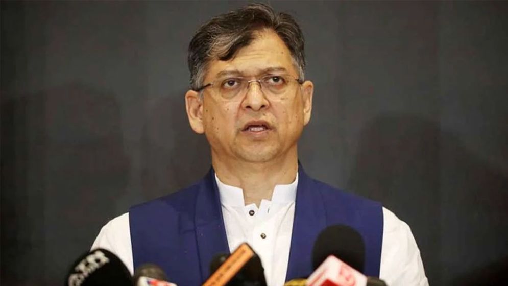 ড. ইউনূসের দ্বৈত ভূমিকায় ‘স্বার্থের সংঘাত’: 