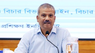 ৫ বছরে মামলা অর্ধেকে নামবে: আসিফ নজরুল