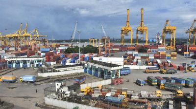 বিদেশীদের কাছে বন্দর ইজারা: আমাদের লাভ-ক্ষতি