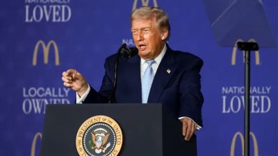 ভারত-পাকিস্তানকে ৩৫০ শতাংশ শুল্কের হুমকি দিয়েছিলাম : ট্রাম্প