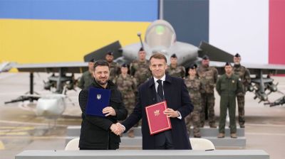 ইউক্রেন ও ফ্রান্সের ঐতিহাসিক প্রতিরক্ষা চুক্তি সই