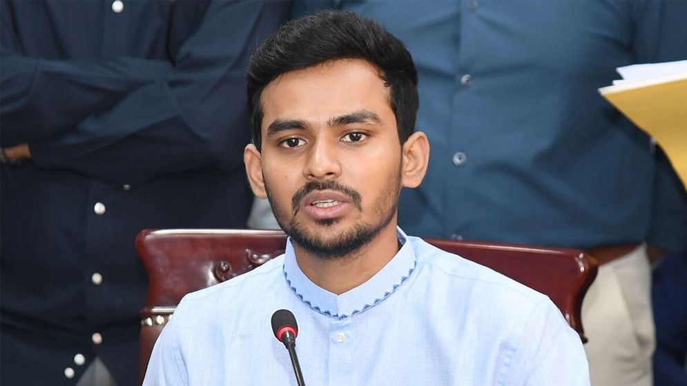 পদত্যাগ নিয়ে যা বললেন উপদেষ্টা আসিফ মাহমুদ