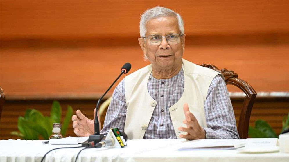 বিদেশে কর্মী পাঠাতে বড় বাধা দালাল চক্র: প্রধান উপদেষ্টা