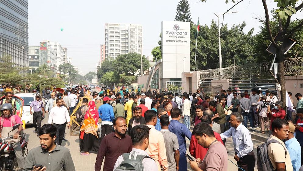 এভারকেয়ারে নেতা-কর্মীদের ভিড়, নিরাপত্তা জোরদার