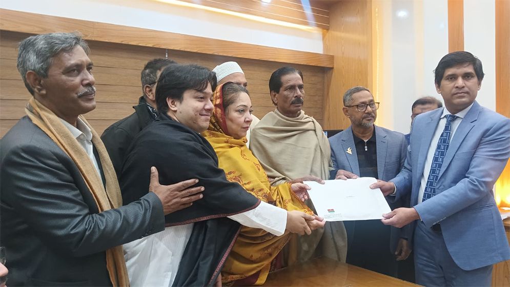 মনোনয়নপত্র জমা দিলেন বিএনপির এমপি প্রার্থী চৌধুরী নায়াব ইউসুফ 