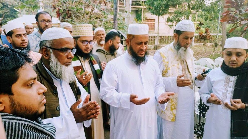 ফেনীতে তালিকাভুক্ত রাজাকারকে ‘শহীদ’ আখ্যা, বিজয়ের মাসে বিতর্কের ঝড়