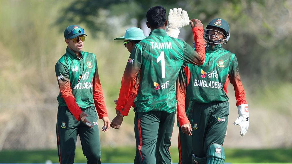 নেপালকে উড়িয়ে সেমিতে এক পা রাখল বাংলাদেশ 