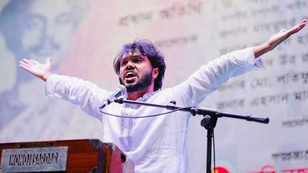 বীরের বেশে দেশে ফিরলেন শহীদ ওসমান হাদি
