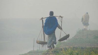 দেশজুড়ে হাড়কাঁপানো শীত, রাতে তাপমাত্রা কমবে আরো 