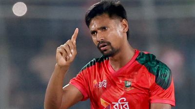 ৪ কোটি টাকায় মোস্তাফিজকে নিল কোহলির বেঙ্গালুরু