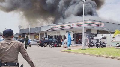 কম্বোডিয়ার বিমান হামলা চালালো থাইল্যান্ড