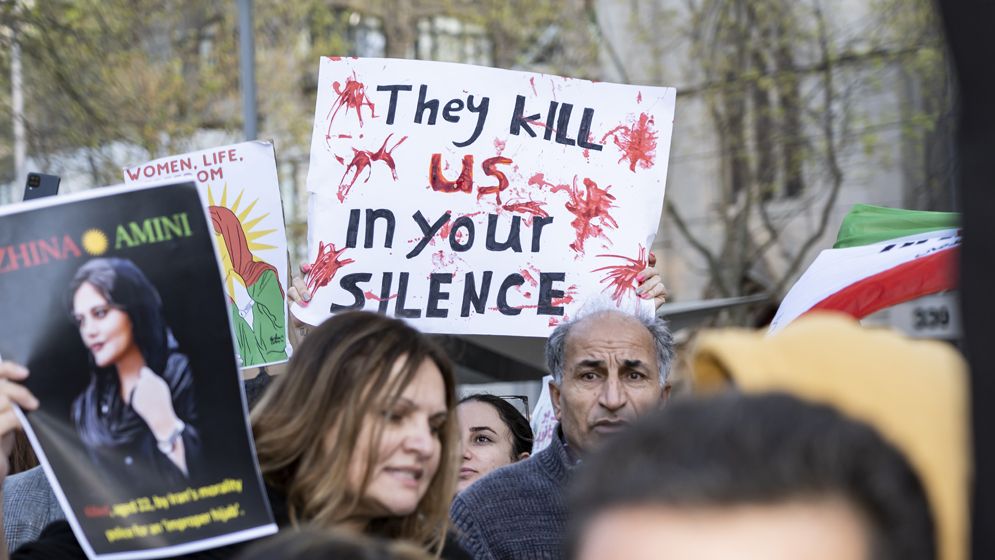 বিক্ষোভে নিহতের সংখ্যা প্রকাশ করল ইরান