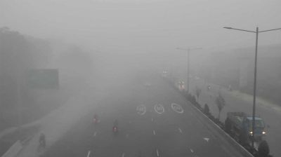 দুপুর পর্যন্ত ঘন কুয়াশায় ঢাকা থাকবে রাজধানী, বাড়বে শীত