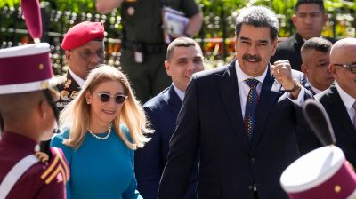 ভেনেজুয়েলায় ‘সামরিক অভিযান’, মাদুরো সস্ত্রীক আটক: ট্রাম্প