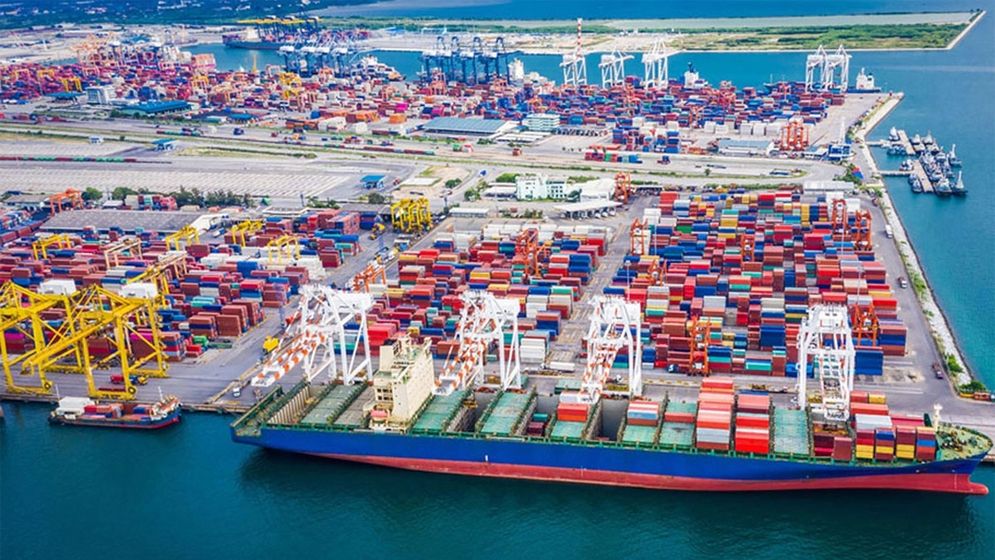 শেষ বেলায় বিদেশিদের সঙ্গে বড় বড় চুক্তি, সরকারের তড়িঘড়ি সিদ্ধান্ত নিয়ে প্রশ্ন