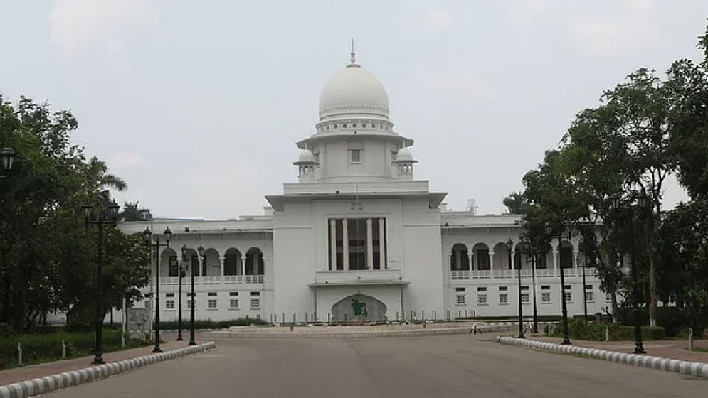 গ্রাম আদালত বাতিল করতে হাইকোর্টের রুল