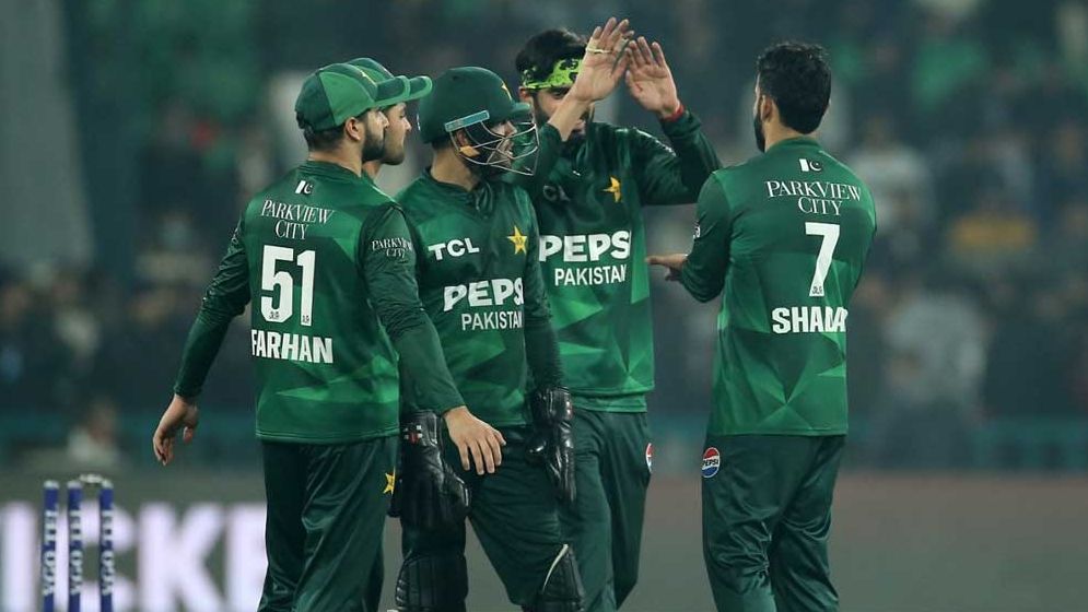 আইসিসি’র তোপের মুখে পাকিস্তান