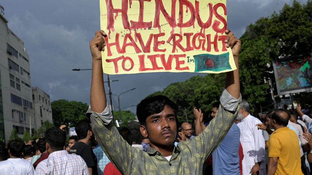 জাতীয় নির্বাচনের আগমুহূর্তে বাংলাদেশে সংখ্যালঘুরা আতঙ্কে