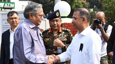 একই ফ্রেমে সংবিধানের তিন ‘রক্ষা কারিগর’