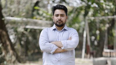 নাহিদ বিদেশি নাগরিক, প্রার্থিতা স্থগিত চেয়ে রিট