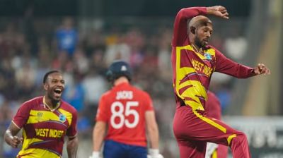ইংল্যান্ডকে ৩০ রানে হারালো ওয়েস্ট ইন্ডিজ