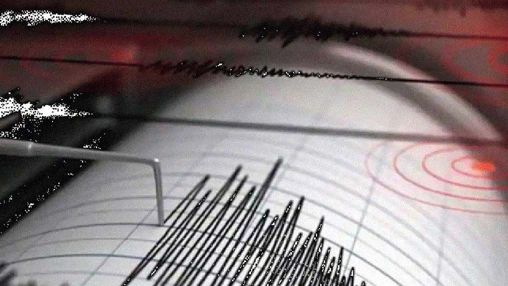 ভূমিকম্পে কাঁপলো ঢাকাসহ বিভিন্ন অঞ্চল