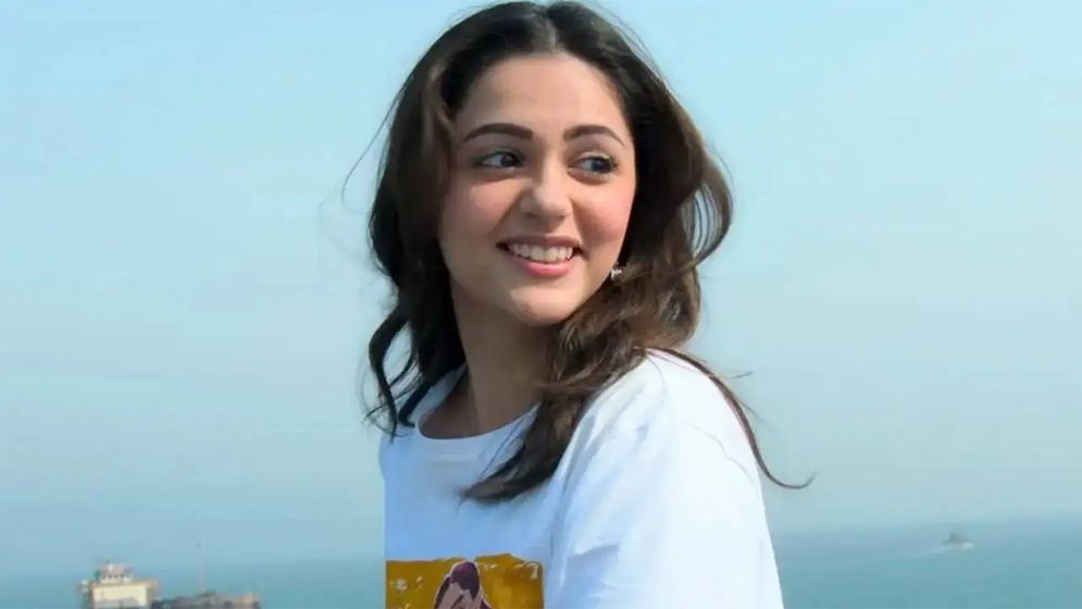 মাধুবালার বায়োপিকে অনিত পাড্ডা