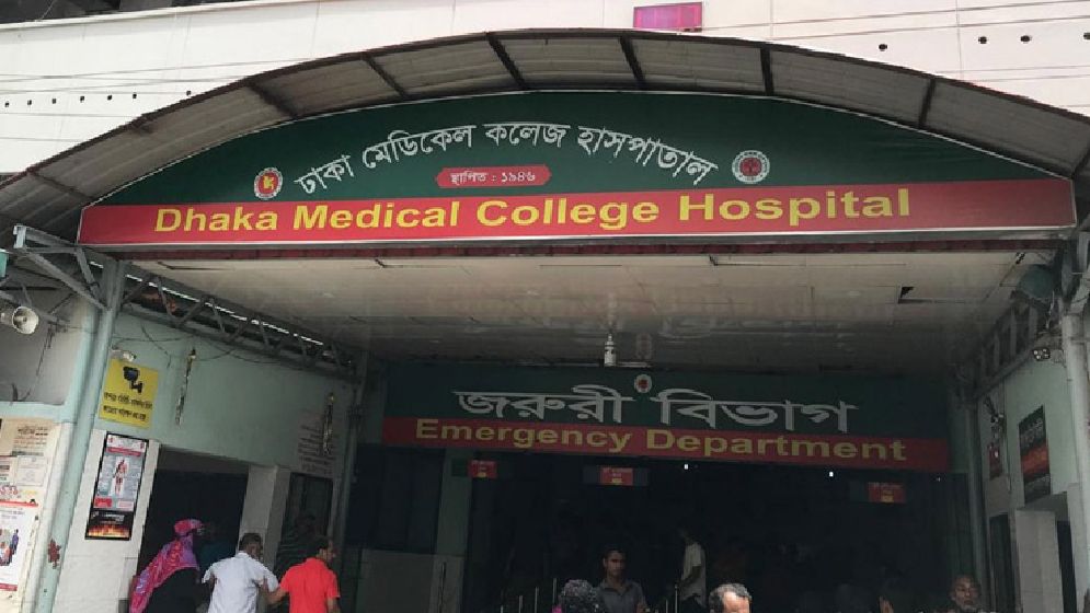 চিরকুট লিখে ঢামেক নার্সের আত্মহত্যা