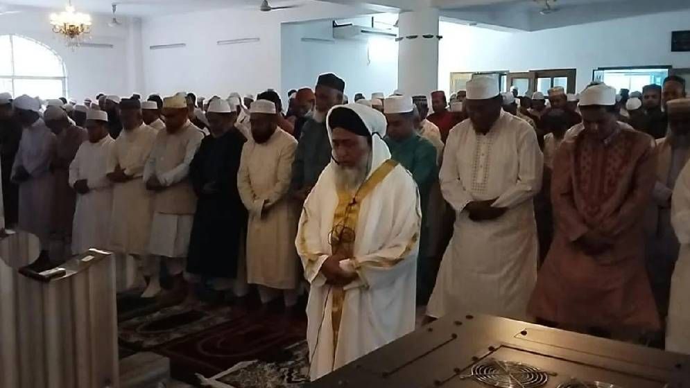 রংপুরে ঈদুল ফিতরের প্রধান জামাত অনুষ্ঠিত 