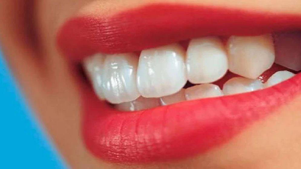 সুস্থ ও মজবুত দাঁত, এক উজ্জ্বল হাসির চাবিকাঠি
