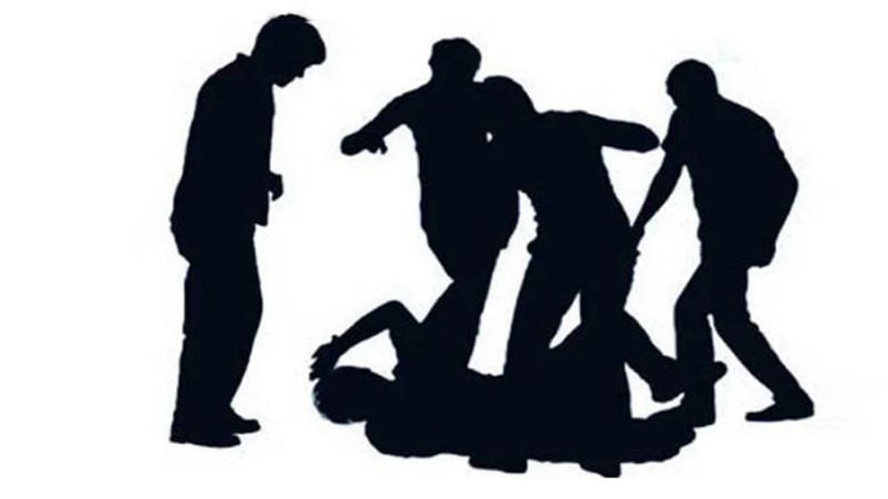 শত্রুতার জেরে ইউপি সদস্যের পরিবারের ওপর হামলা, আহত ৫