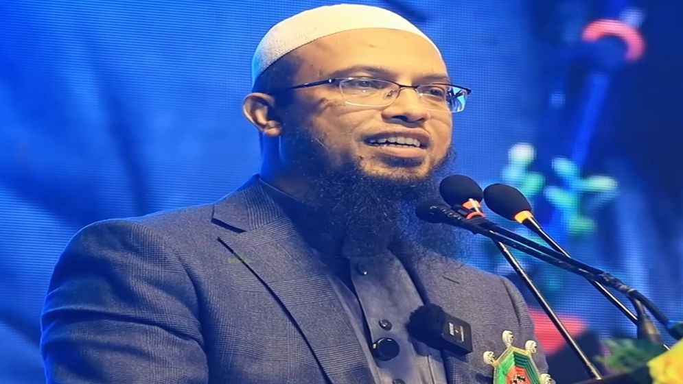 আতঙ্কে তেল মজুদ না করার আহ্বান আহমাদুল্লাহর