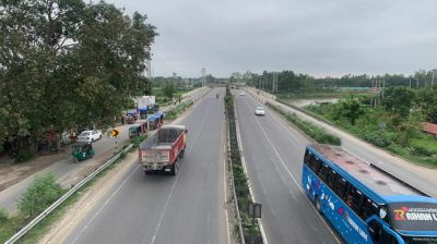 ঢাকা-টাঙ্গাইল মহাসড়কে চাপ বাড়লেও নেই যানজট