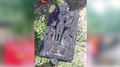 পুকুর খননকালে মিললো দুষ্প্রাপ্য বিষ্ণু মূর্তি