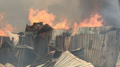 ঝুট গুদামে আগুন, নিয়ন্ত্রণে দুই ইউনিট